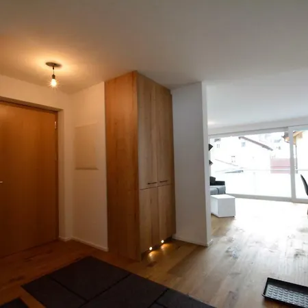 Veia Tgaplottas -